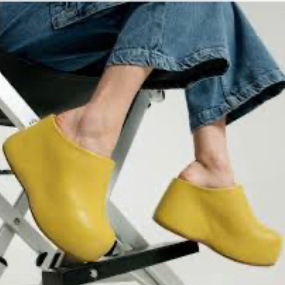 Jeffrey Campbell CLOGGIN size 6.5 NWT in original box NEVER WORN!